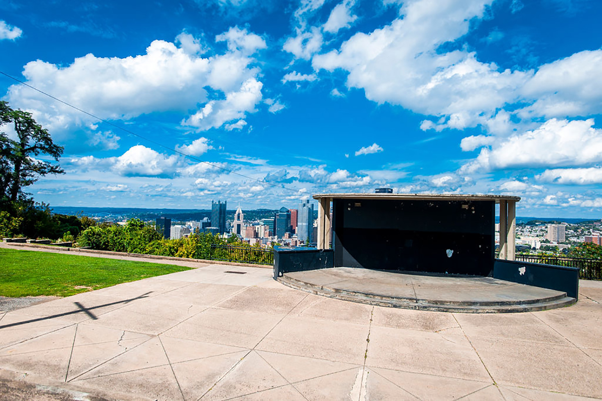 East Grandview Overlooks Mount Washington Community Development